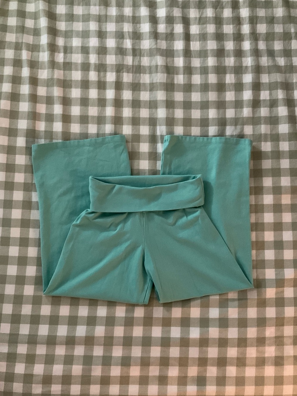 Brandy Melville Teal Priscilla CAPRIS